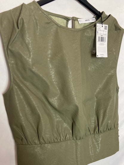 MANGO. Top verde efecto piel T.s
