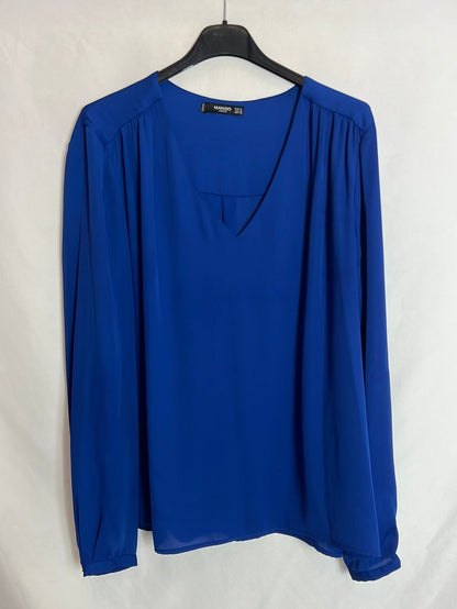 MANGO. Flowing Klein blue blouse. TXL