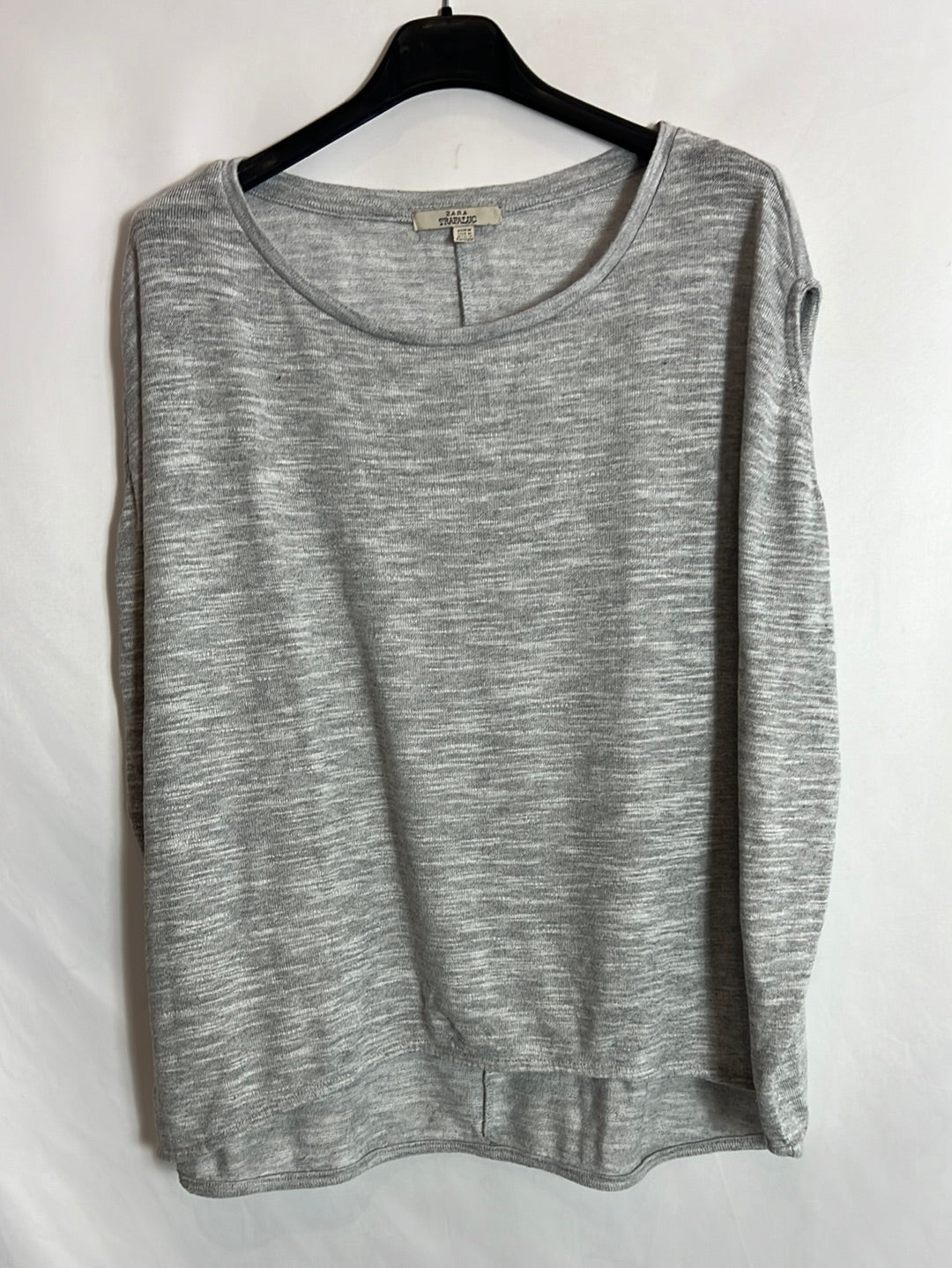 ZARA. Camiseta gris oversized. T M