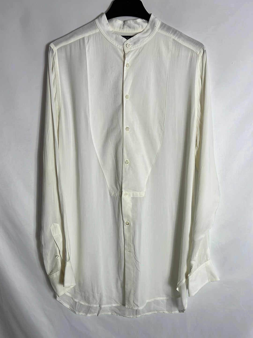 RALPH LAUREN POLO. Flowing light beige blouse. T.S.