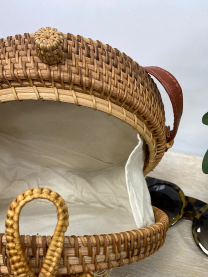 ANSA PER ANSA MENORCA.Bolso mimbre redondo