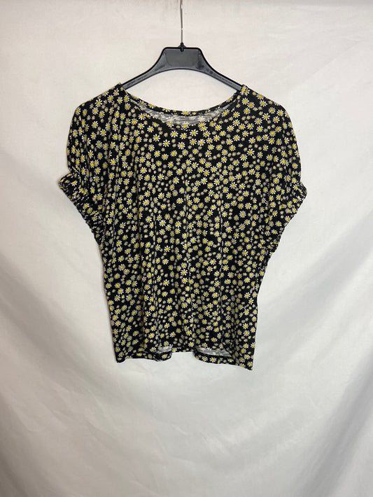 OTRAS. Camiseta negra flores TU (S)