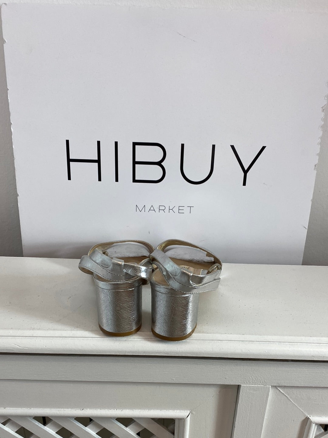 MASSIMO DUTTI. Sandalias tacón plateadas. T.37