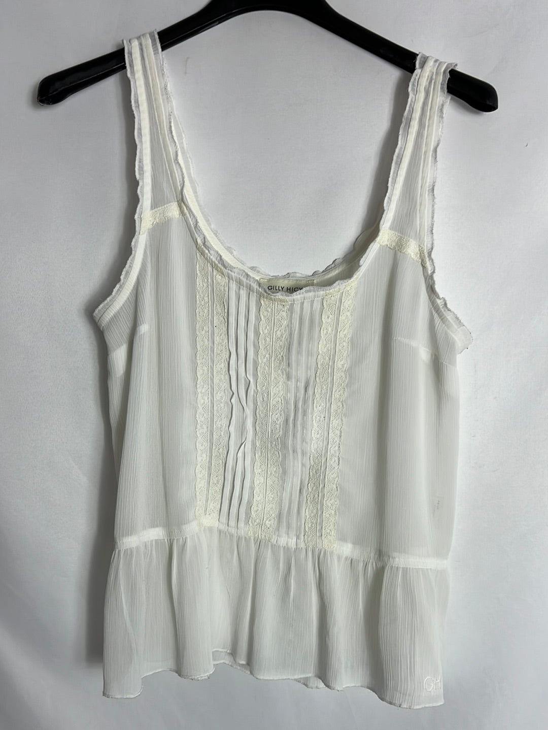 GILLY HICKS. Top blanco semitransparente. T S
