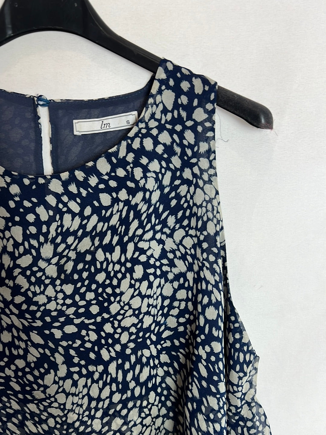 LM. Top corto azul fluido estampado. T S