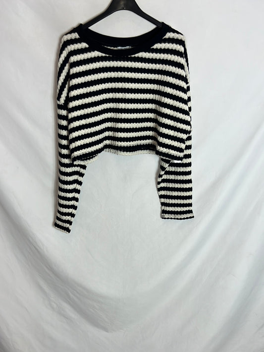 BERSHKA. Jérsei punto rayas zig-zag. T.M