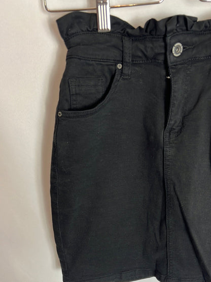 OTHERS. Black slouchy skirt size 34