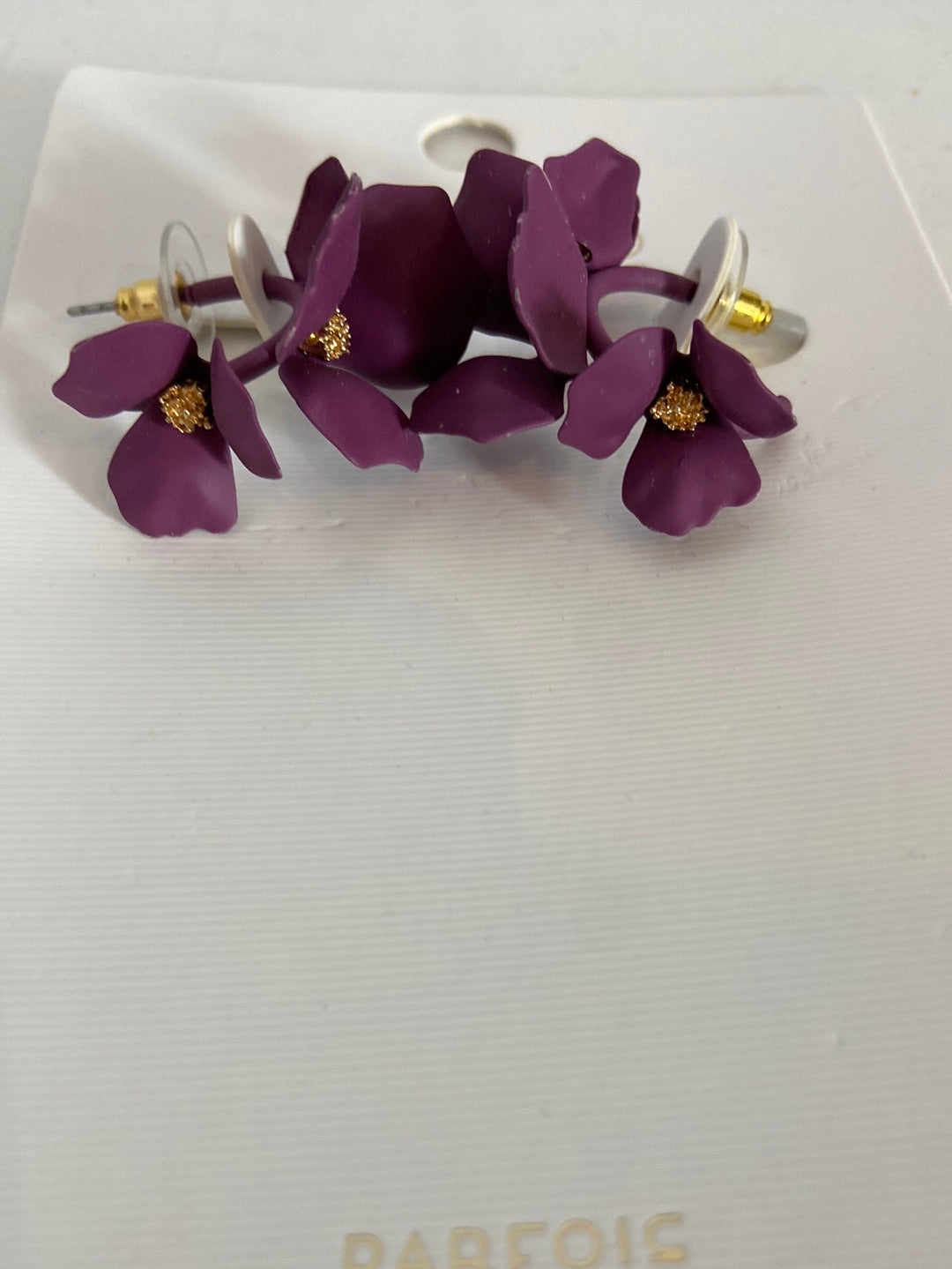 PARFOIS. Argollas flores moradas.