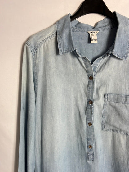 FOREVER 21. Short denim dress. TM