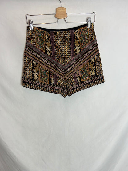 ZARA.Shorts bordados T.S