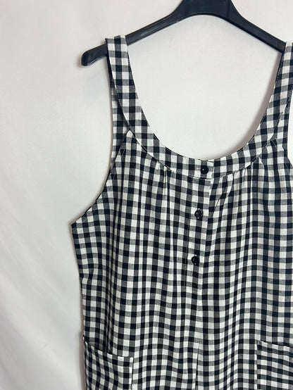 CELMIA COLLECTION. Black and white gingham midi dungarees. TM