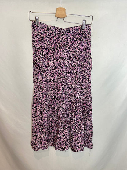 H&amp;M. Floral midi skirt. Size 38