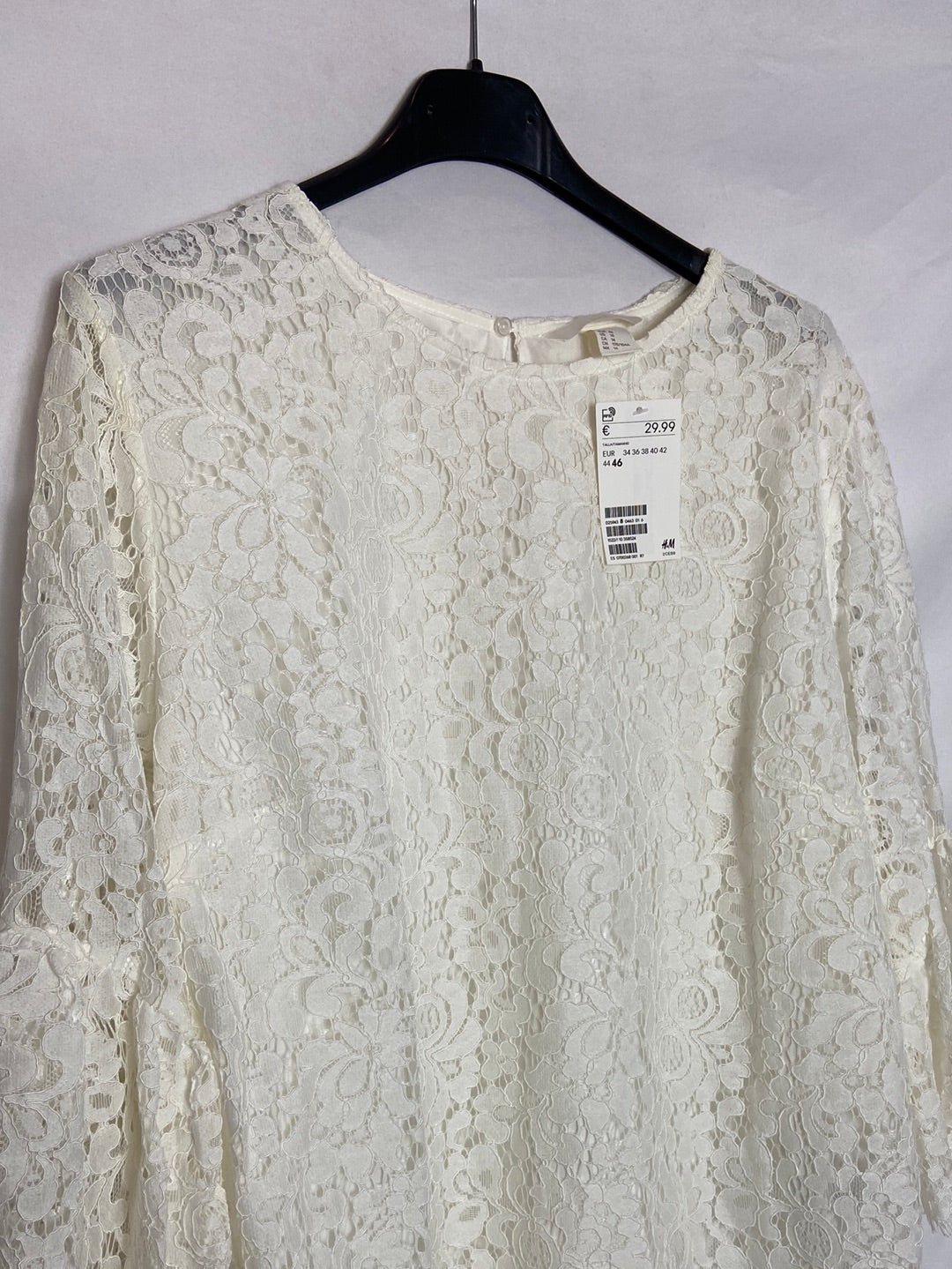 H&M. Blusa blanca de encaje T.46