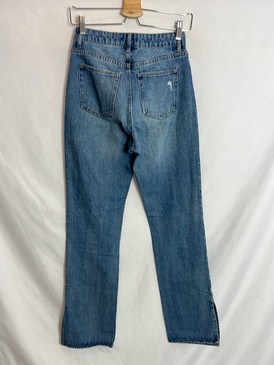 H&amp;M. Denim trousers with a 34-inch opening