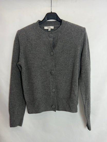 INTROPIA. Gray wool cardigan with button detail. TS