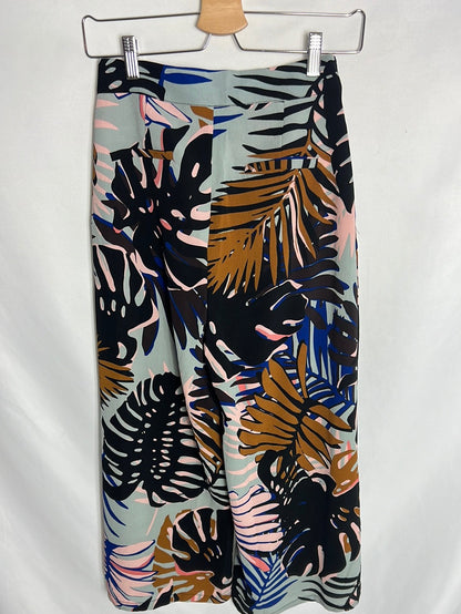 MANGO. Pantalón fluido estampado. T.34