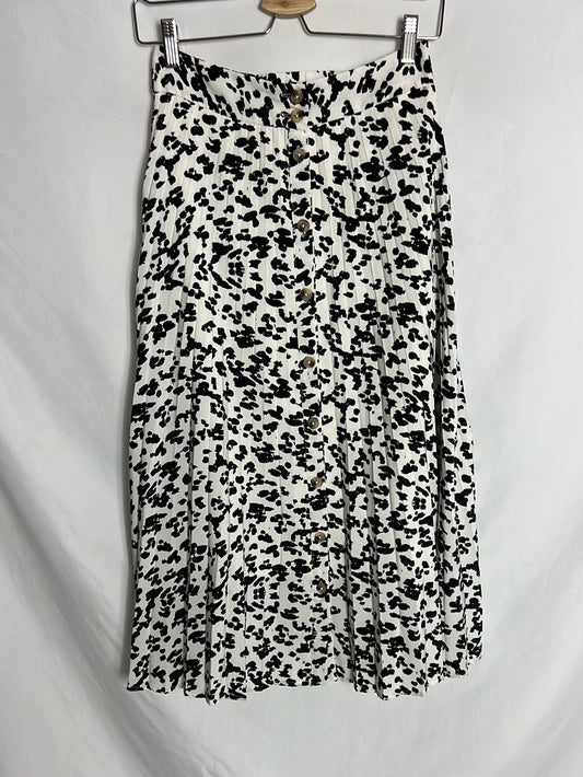 STRADIVARIUS. Falda midi blanca plisada estampada. T S