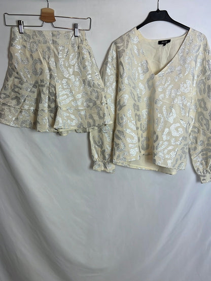 ALIX. Total Look with silver details. T.xs