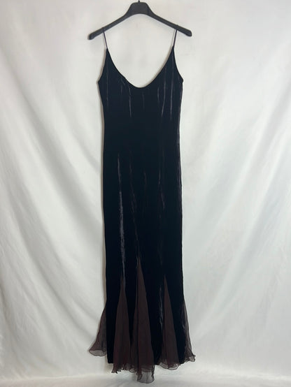 MAXMARA. Long brown velvet dress. Size 40
