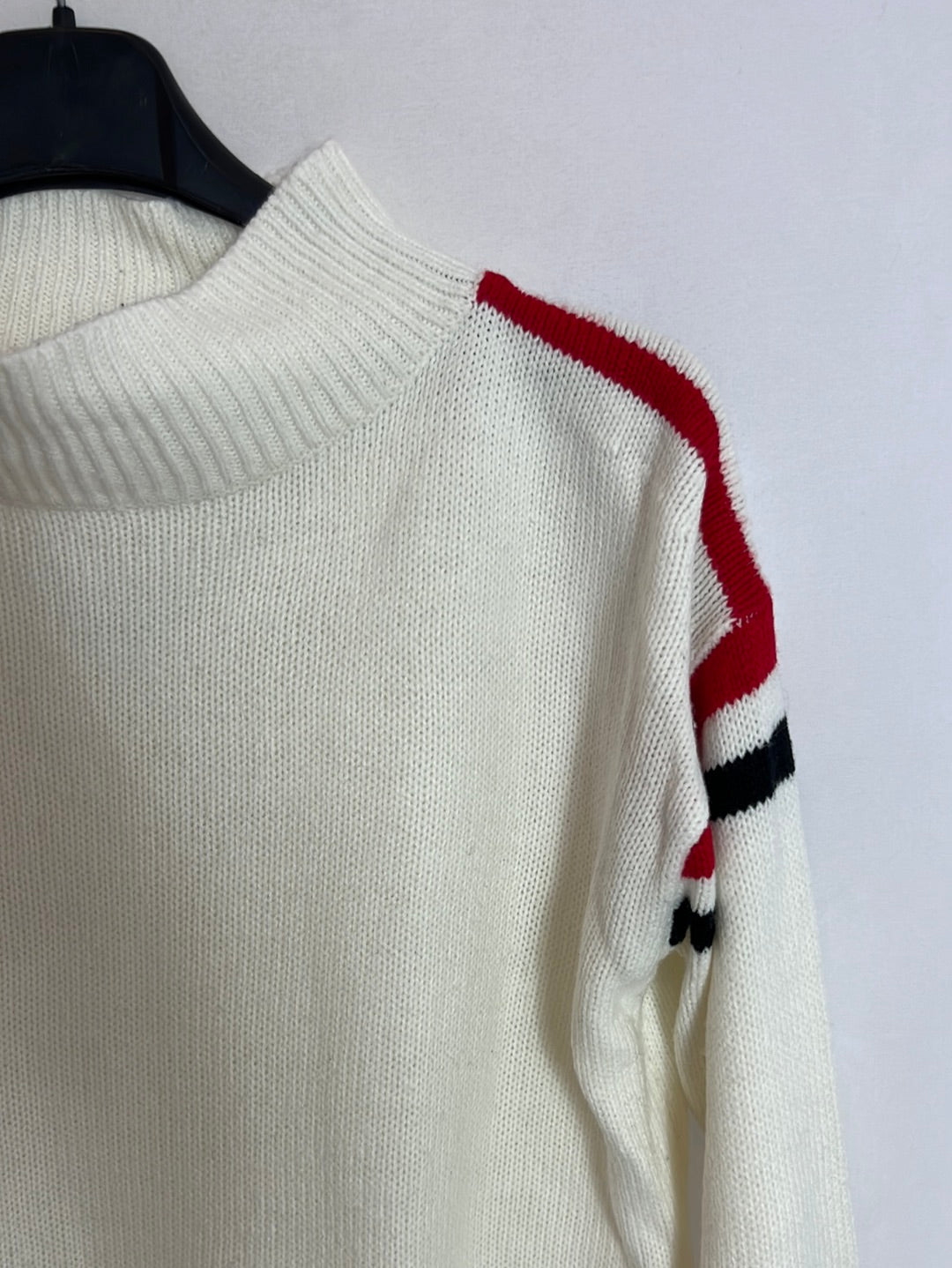 EASY WEAR. Jersey beige rayas hombros. T L