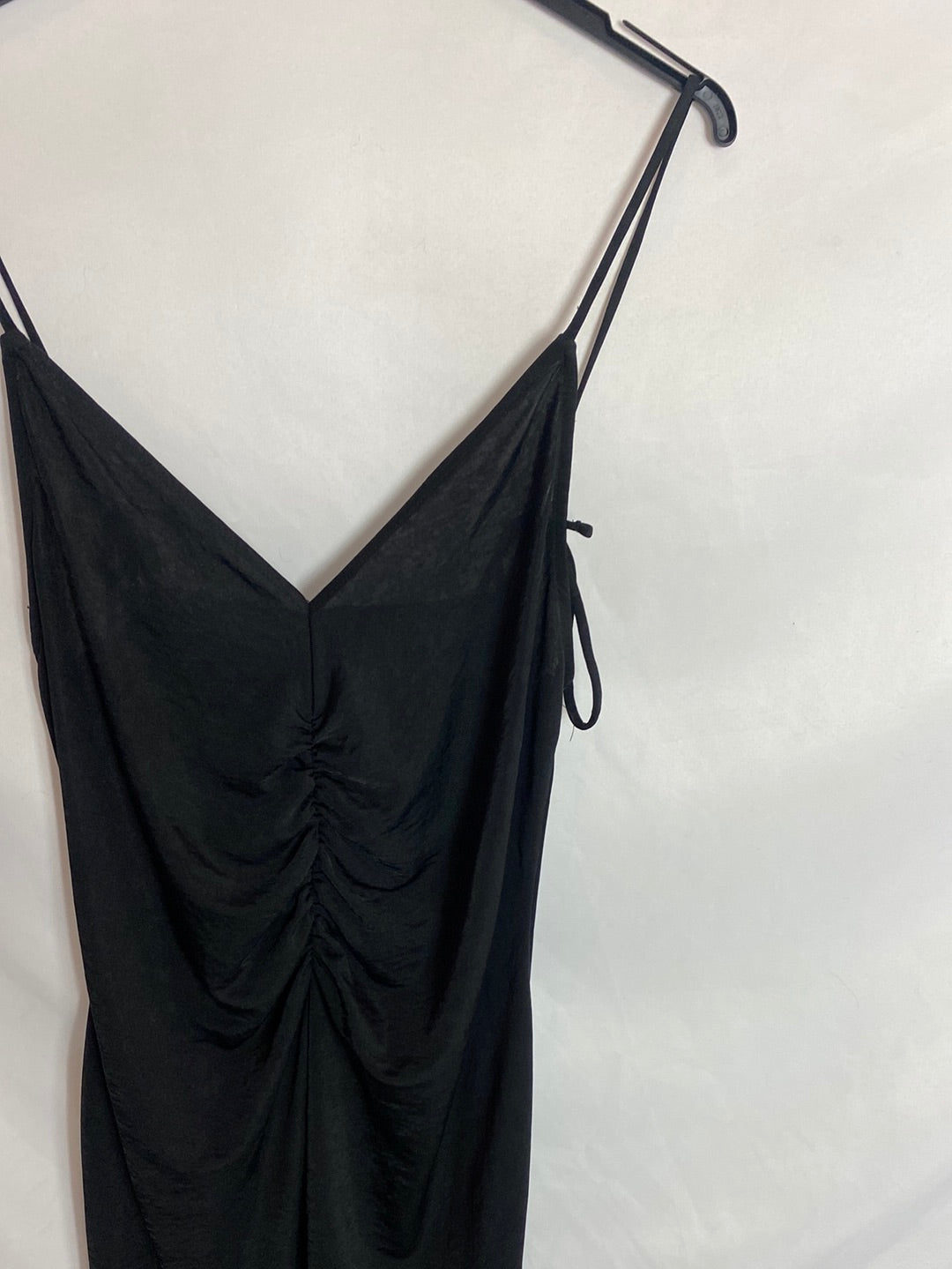 ZARA. Vestido largo negro tirantes. T.S