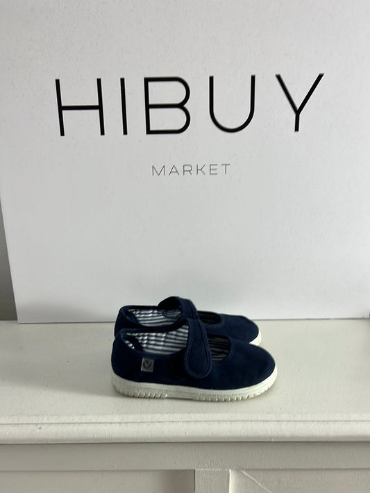 VICTORIA. Blue canvas sneakers with velcro. Size 24