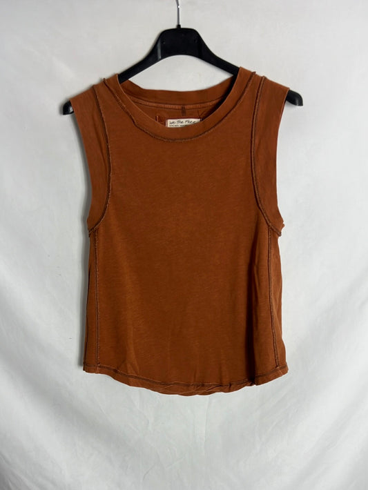 FREE PEOPLE. Camiseta sin mangas color caldera. T XS