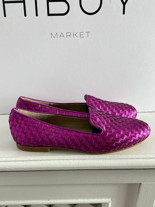 CARMELINAS. Zapato plano rosa fucsia textura. T 38