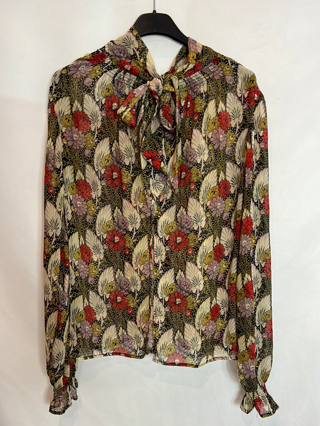 TOPSHOP. Blusa semitransparente apertura espalda. T 36