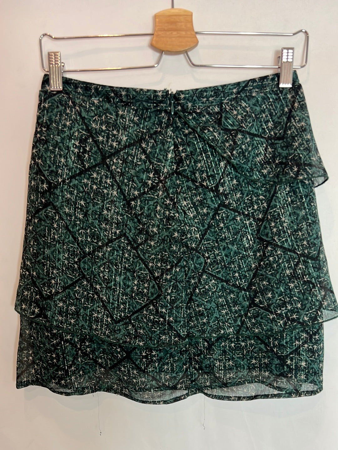 VILA. Short green chiffon skirt. XS