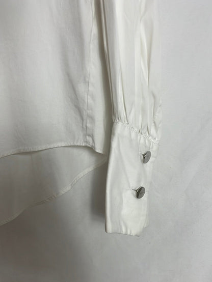ZARA. Blusa blanca cuello perkins. T S