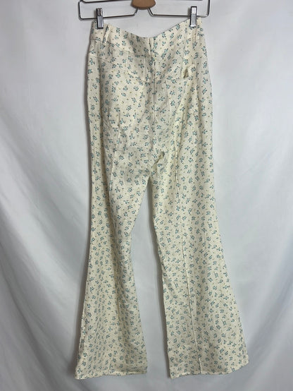 MANGO. Pantalón lino fluido flores. T 34
