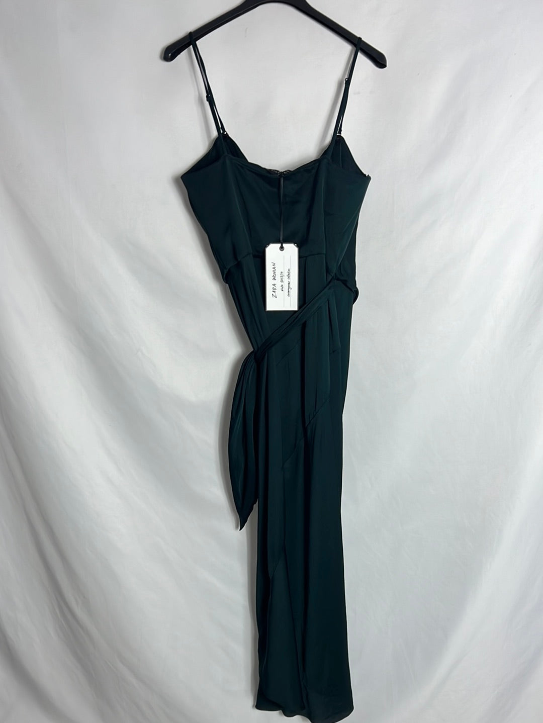 ZARA. Vestido midi satinado verde. T S
