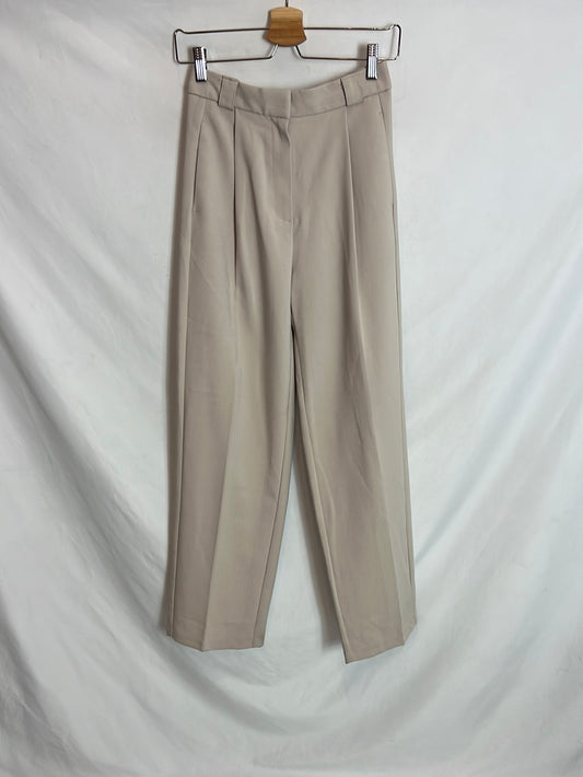 PRIMARK. Pantalón pinzas pata ancha. T 36