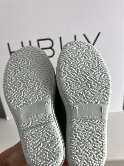 PISAMONAS. Green canvas sneakers with toe caps. Size 25