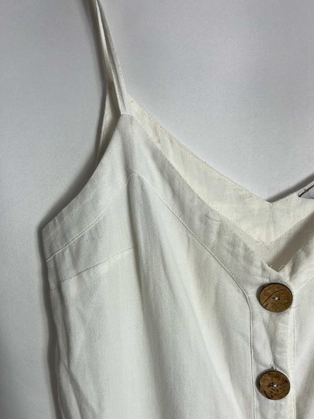 STRADIVARIUS. Top efecto lino botones. T M