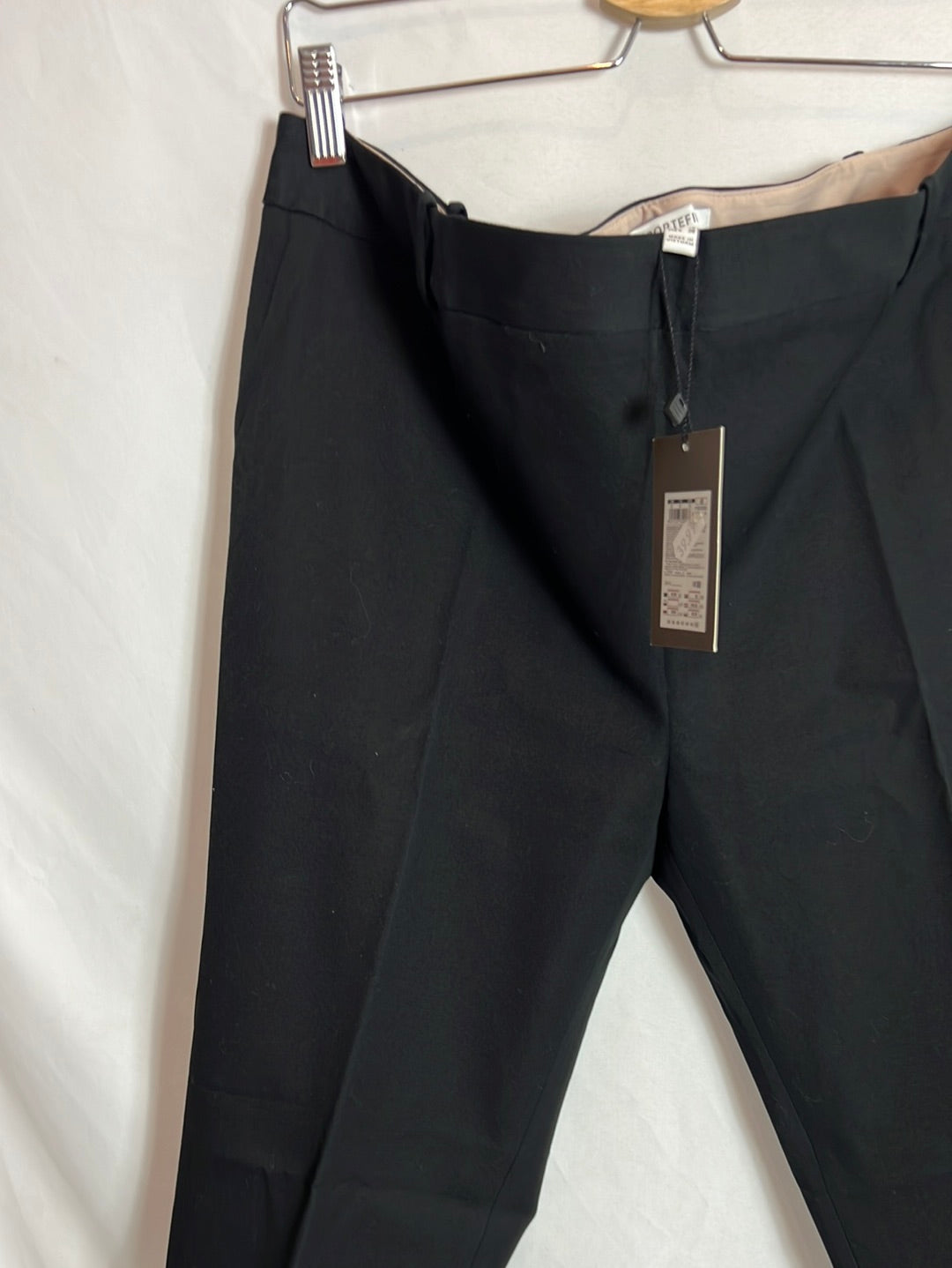 CORTEFIEL. Pantalón pinzas negros. T 48