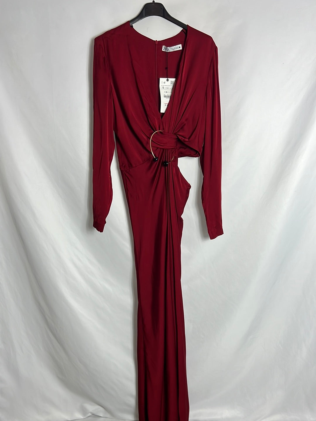 ZARA. Vestido largo satinado asimétrico. T S