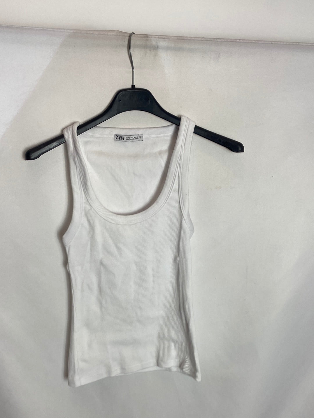 ZARA. White halterneck top. Ts