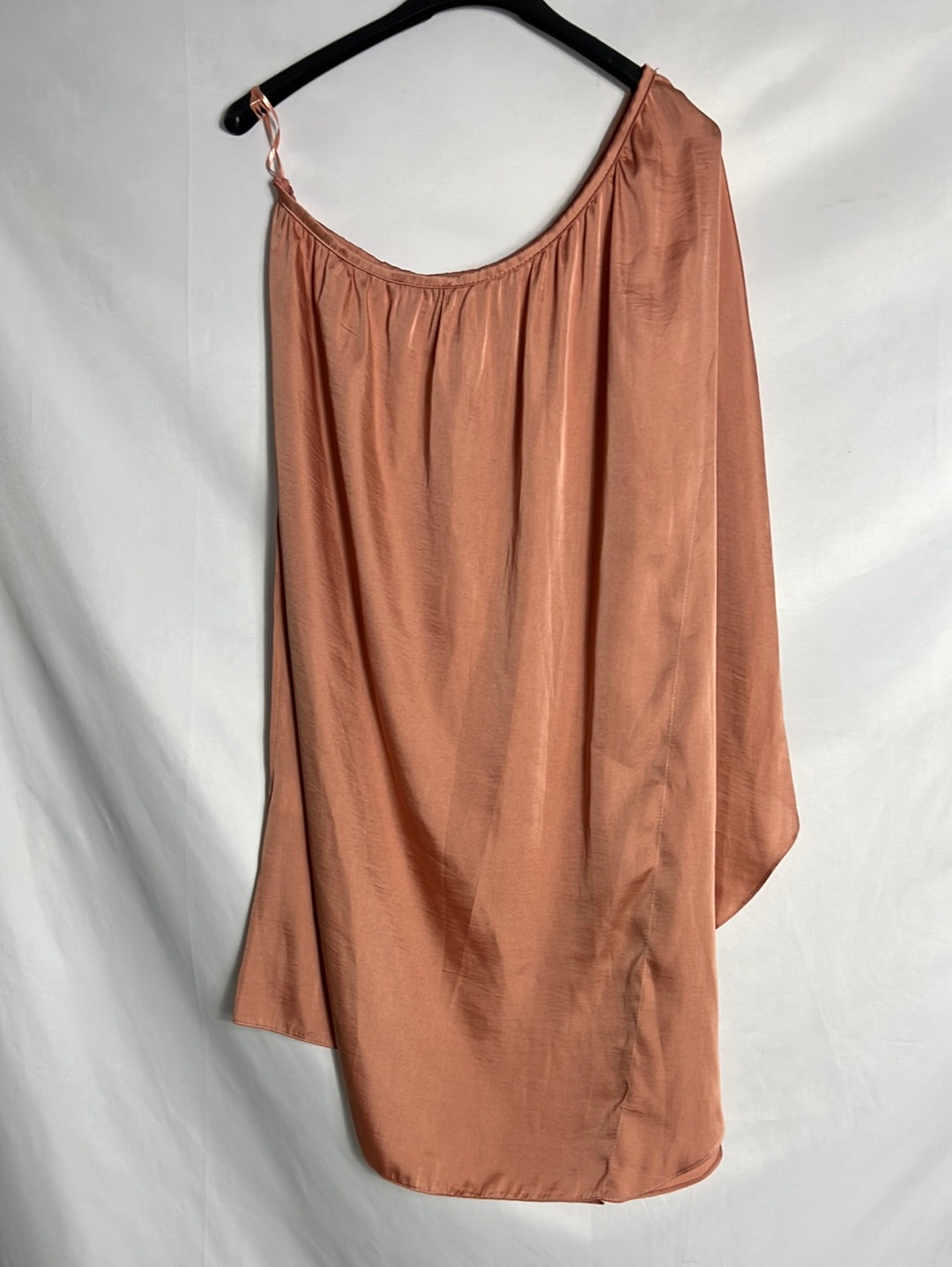 AMERICAN RETRO. Asymmetrical pink dress, size 38