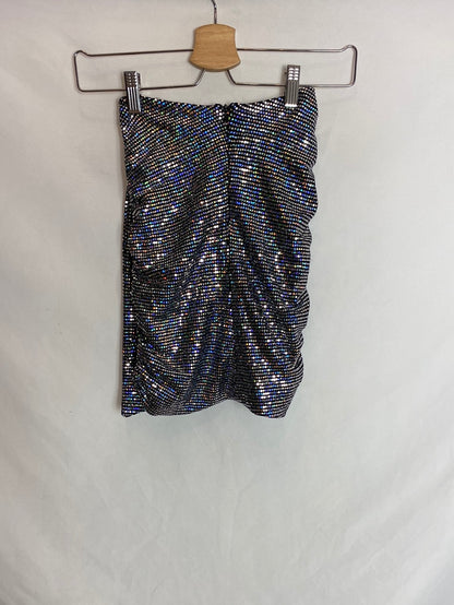 BERSHKA. Falda corta lentejuelas. T.XS