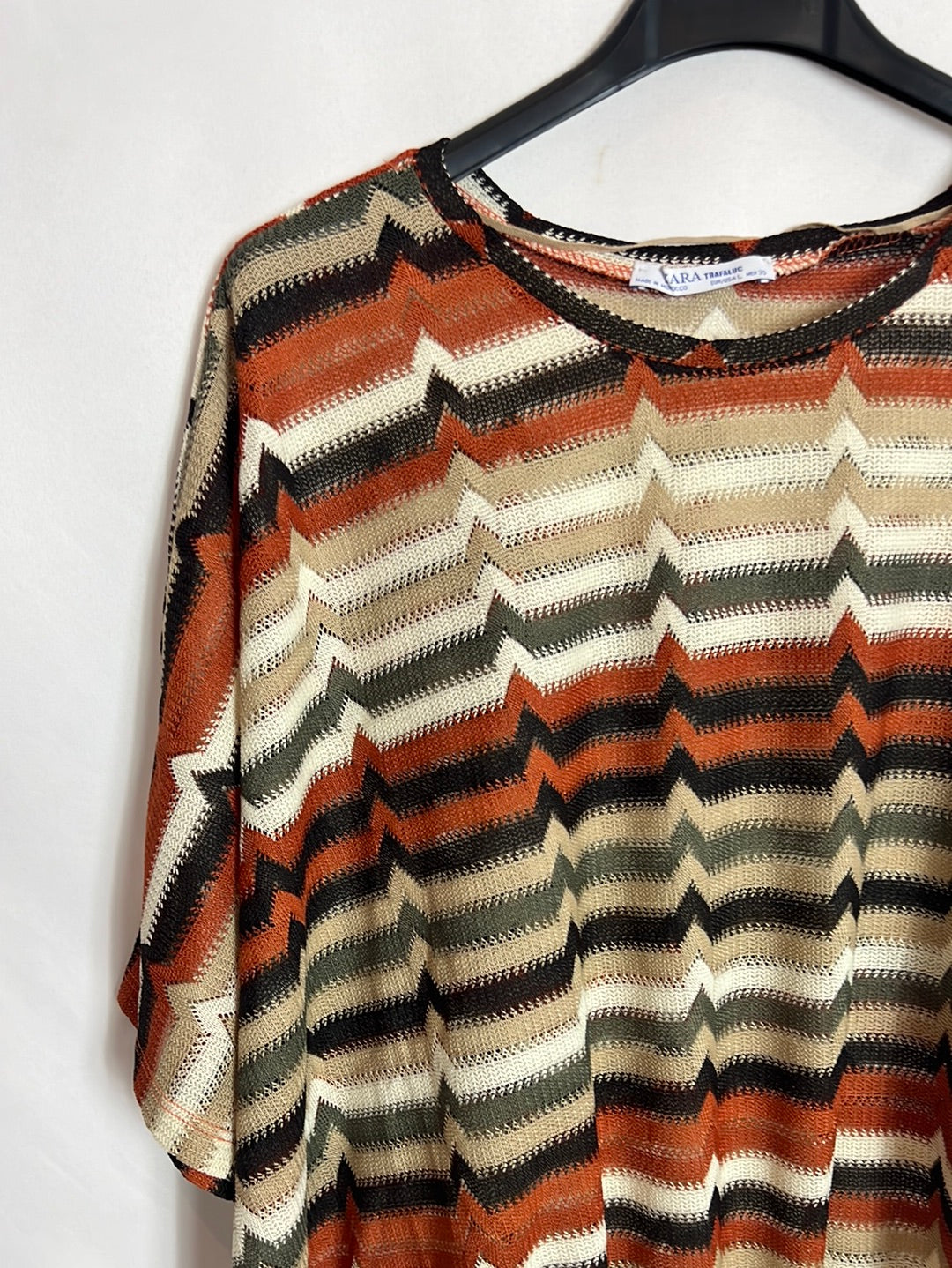 ZARA. Openwork top in colors. TL