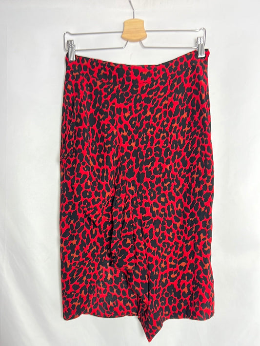 ZARA. Falda roja animal print.T M