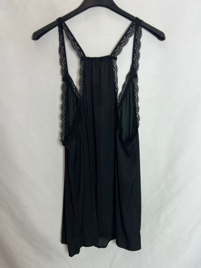 PRIMARK. Top lencero negro. T 46