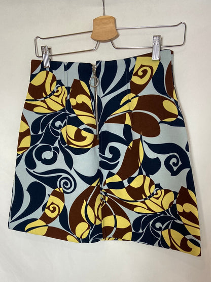 ZARA. Falda corta estampada T.S