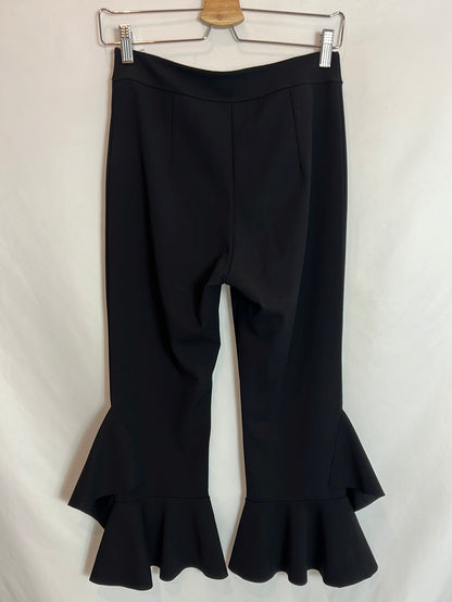 SENSE. Pantalón negro volantes T.m