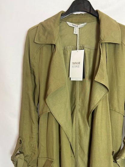ZARA. Long green Ts parka