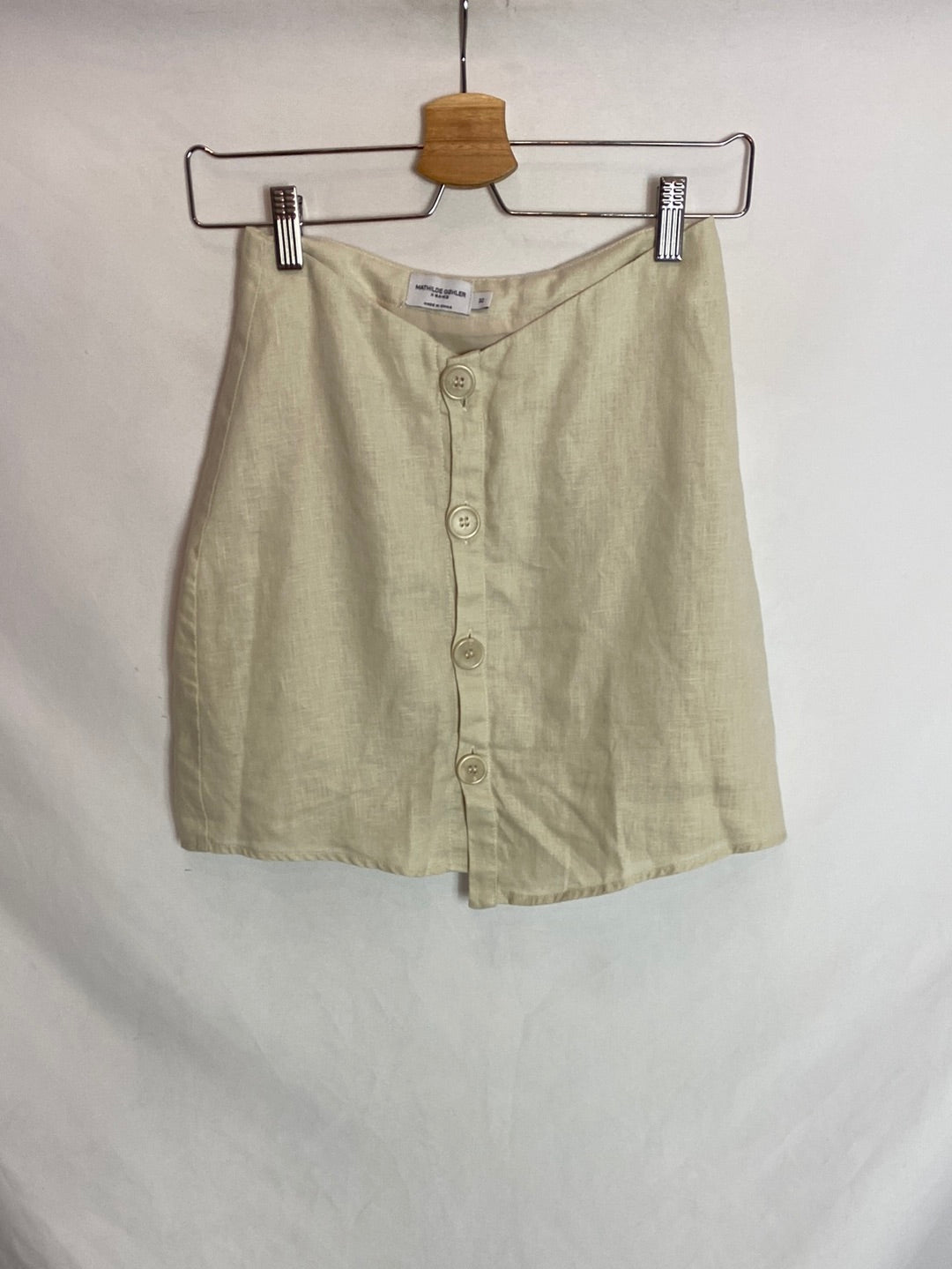 NA-KD. Falda estilo lino botones. T.XXS