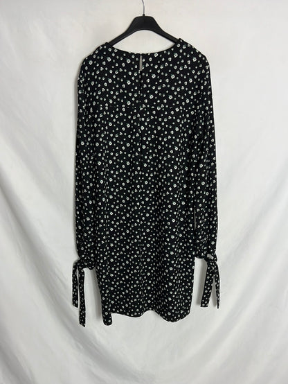 H&M. Vestido corto negro flores. T 40