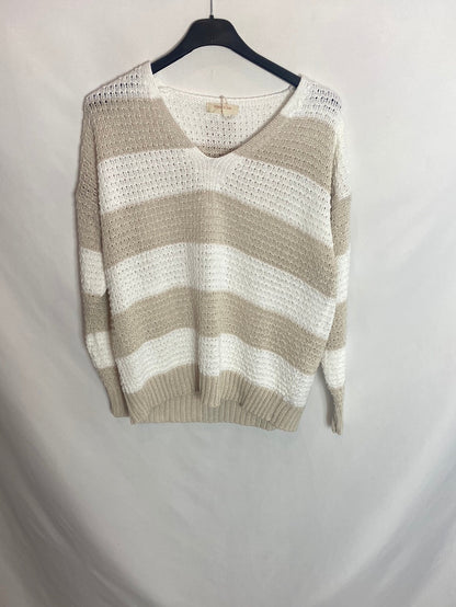 WHITE&amp;ONE. White and beige striped sweater TL